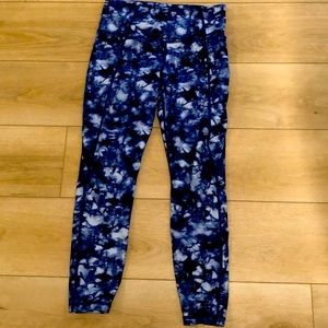 Athleta tie die leggings